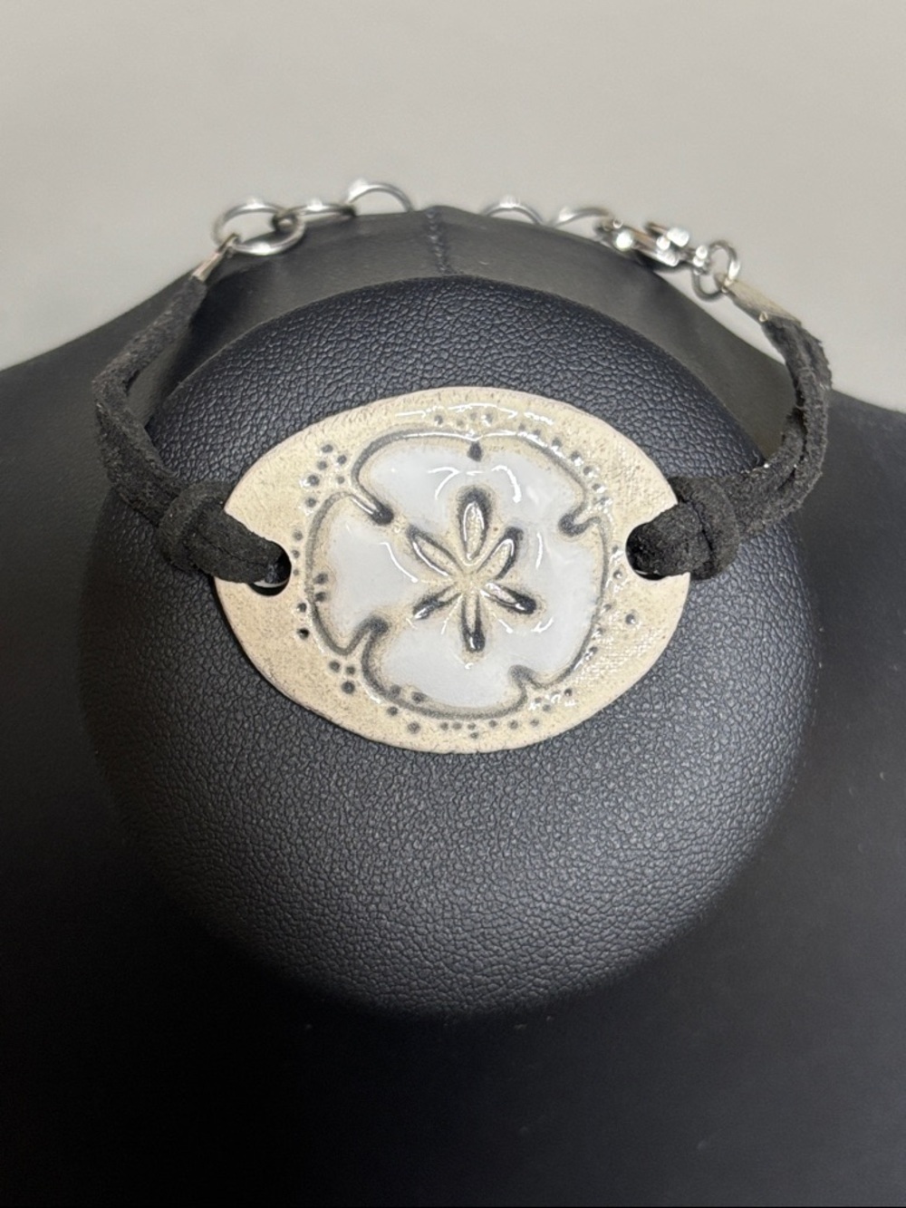 Ceramic Signed Dainty Sand dollar Nautical Beach Resort Bracelet